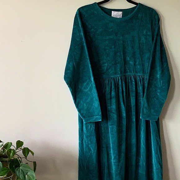 Soft Emerald Green Maxi Dress - Picture 5 of 7